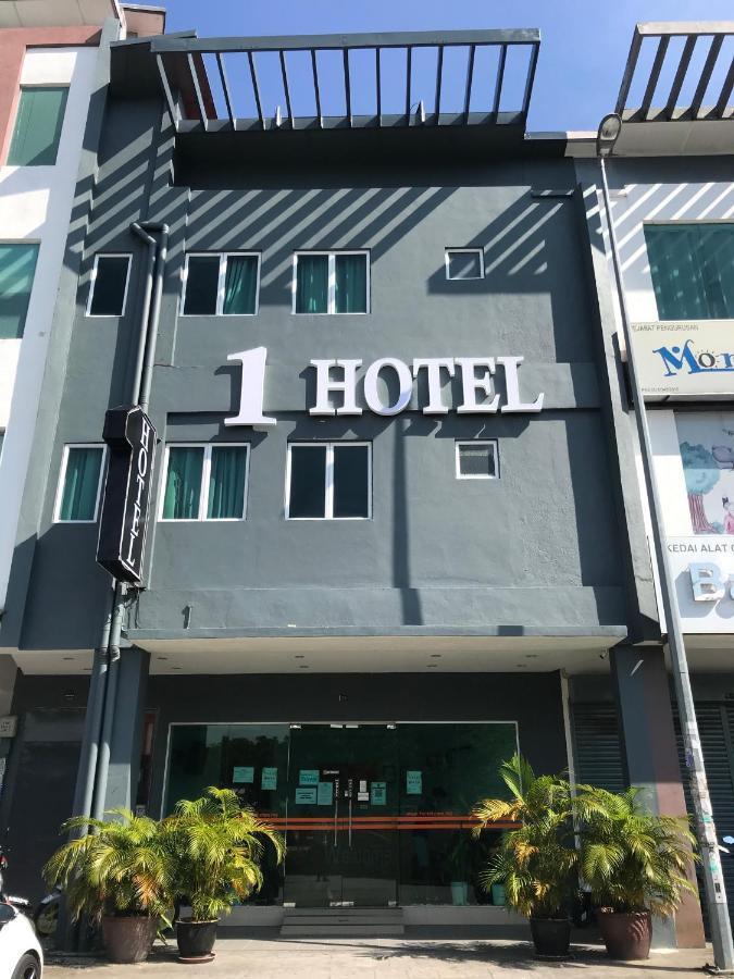 1 Hotel Mahkota Cheras Kuala Lumpur Exterior photo