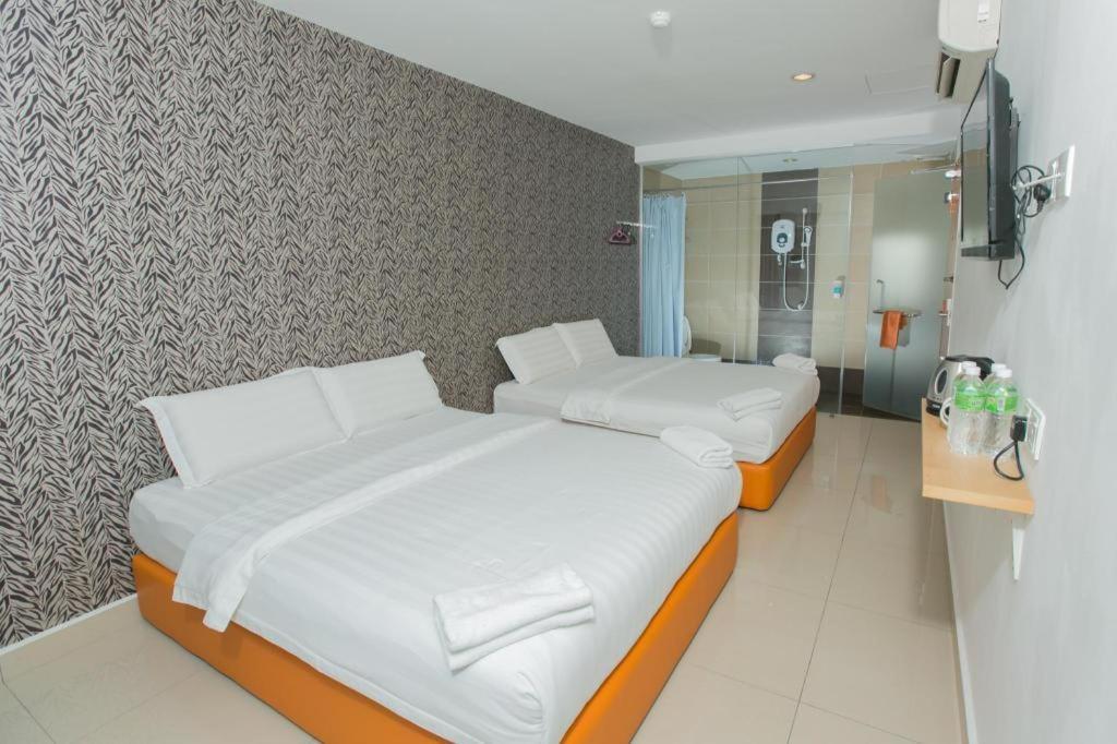 1 Hotel Mahkota Cheras Exterior photo